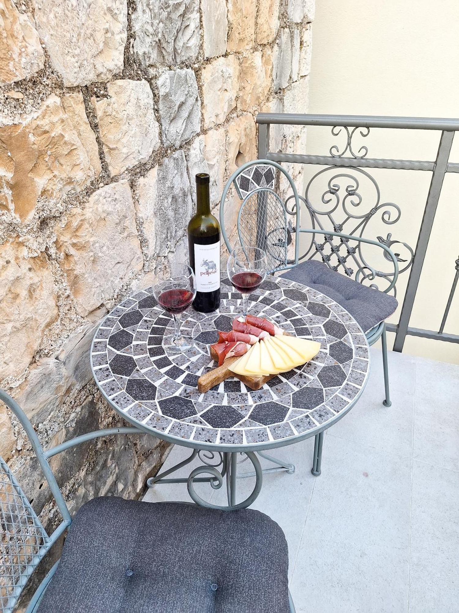 St Peter'S Heritage House Trogir Exterior foto